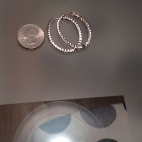 Verragio Inside Out Hoops - Picture 5 of 6